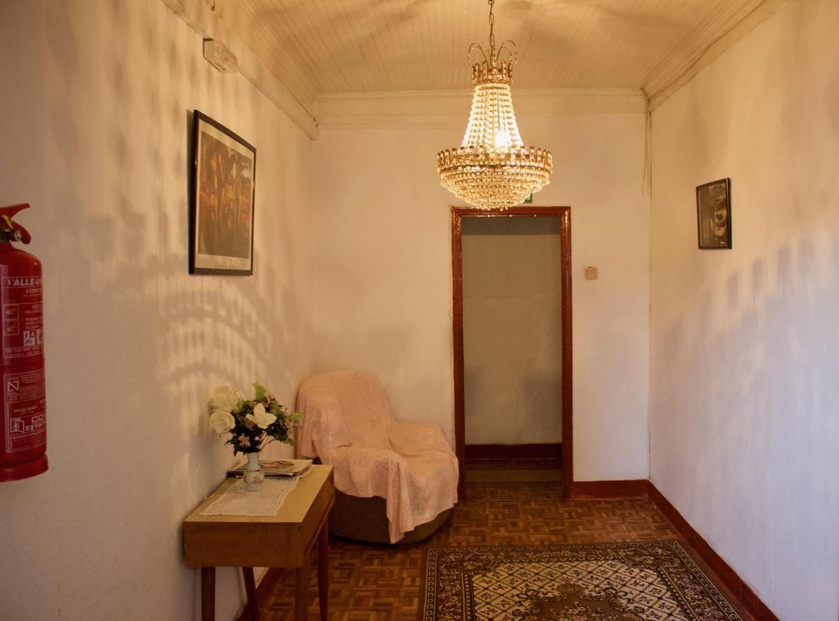 Bed and Breakfast Residencial Tarouca Fundão Exterior foto